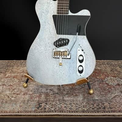 Tao Guitars T-Bucket. 2021 - Korina w/ 25.5" scale lentgh and hiddenn neck Pickup.) NEW, Authorized Dealer) image 1