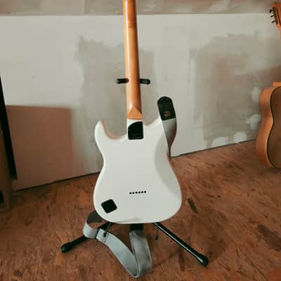 Squier Contemporary Stratocaster Special HT image 4