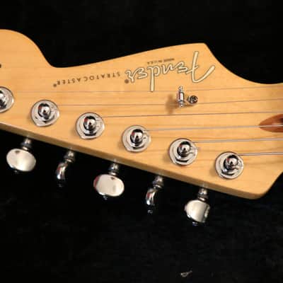 Fender 60th Anniversary Commemorative American Standard Stratocaster with Tone Specific '54 Twang pickups image 4