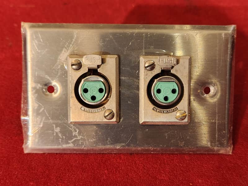 Switchcraft K3FS XLR Wall Socket
