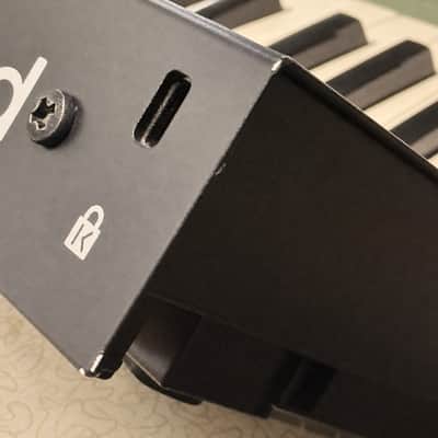 Roland JU-06 Boutique Synth Bundle | K-25m Keyboard • USB Cable • Sealed AAA Batteries • Ready to Play image 14