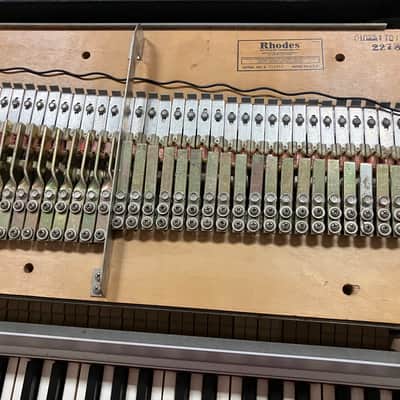 Rhodes MK1 Suitcase 73-Key Electric Piano 1978 - Black Rounded Top image 16