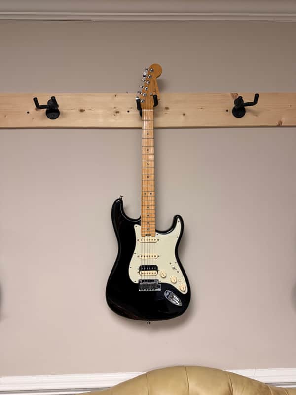 2016 Fender American Elite Stratocaster HSS Shawbucker with Maple Fretboard  - Mystic Black