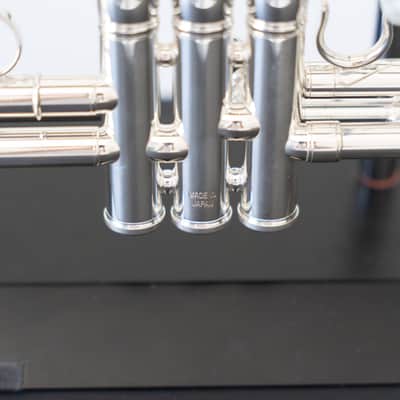 Yamaha YTR-8335GS Xeno Bb Trumpet with Gold Brass Bell (SN 4803xx) image 11