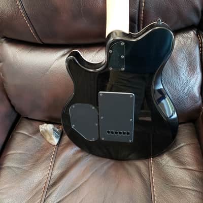 Sterling AX3 2019/ upgraded Hipshot locking tuners/ Black Schaller straplocks...Nice gigbag image 4