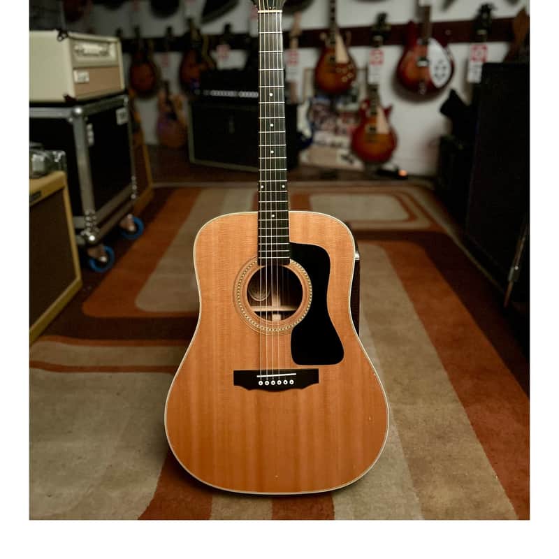 1993 Guild DV52NT Natural