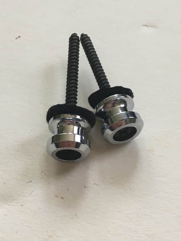 Unknown Strap buttons