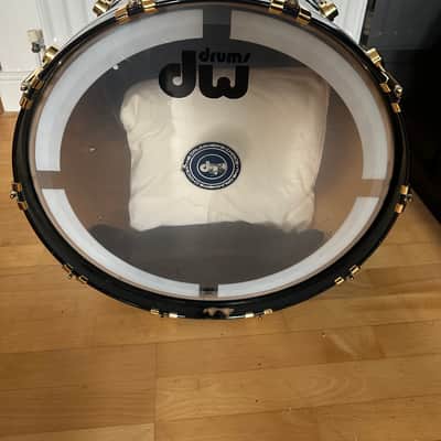 DW Collector's Series Drum Set 4pcs image 6