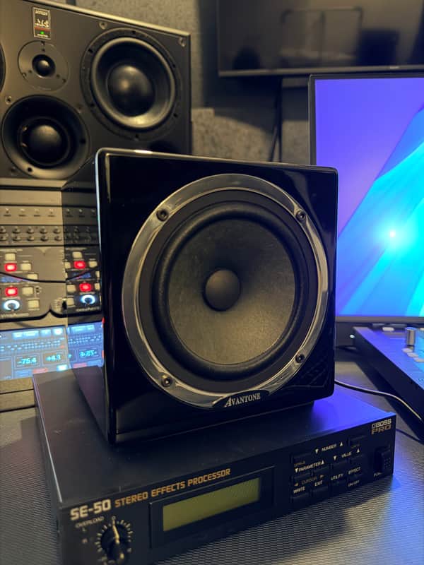 Avantone Pro Active MixCube (Single) - Black image 1