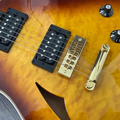EVH SA-126 Special QM - Tobacco Sunburst EVH SA-126 Special Semi-Hollow Electric guitar - UNPLAYED in Case image 24