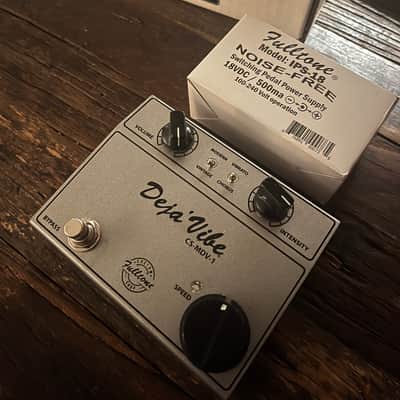 Fulltone CS-MDV-1 Custom Shop Mini Deja Vibe 2010s - Silver image 2