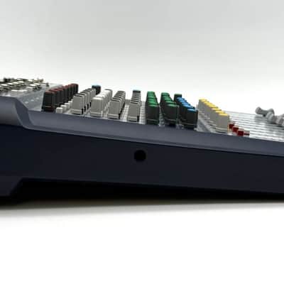 Soundcraft Signature 10 Analog Mixer image 2