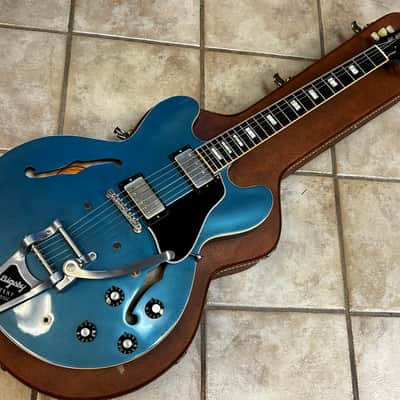 Gibson ES-335 Electric Guitar w Bigsby Pelham Blue w case image 2