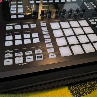 Native Instruments Maschine Studio 2010s - Black image 2