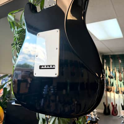 Fender Strat Plus with Rosewood Fretboard 1987 - 1998 - Black image 12