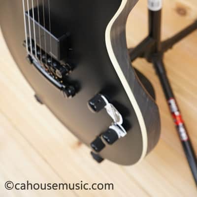 Schecter Solo-II Evil Twin - Satin Black image 7