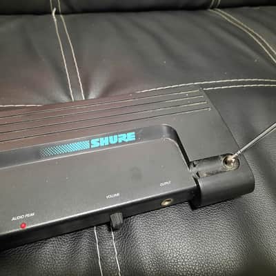 SHURE T4V wireless microphone system receiver ONLY AS IS image 6