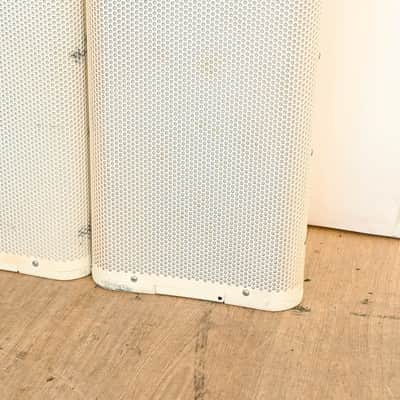 QSC AP-5102 2-Way Acoustic Performance Loudspeaker - White (PAIR) CG01SGJ image 3