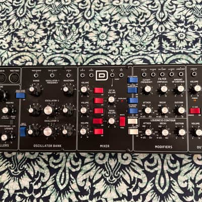 Behringer Model D Analog Synthesizer 2018 - Present - Black