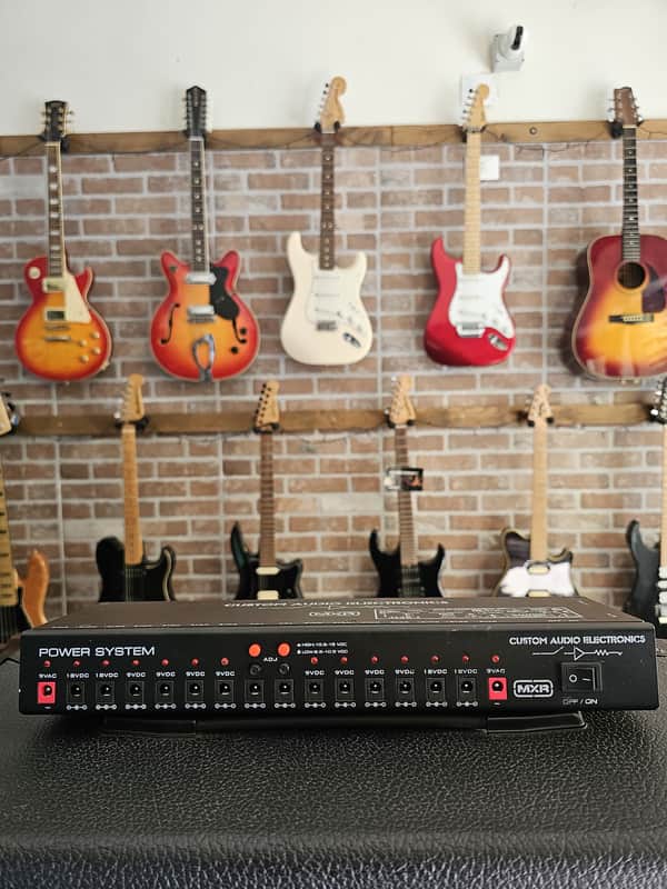 MXR MC403 Power System 2010 - Present - Black image 1