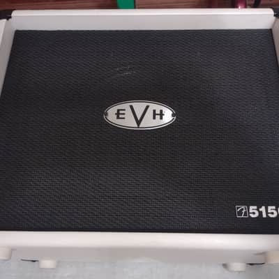 EVH 5150 III 30-Watt 16ohm 1x12" Guitar Speaker Cabinet - Ivory image 3