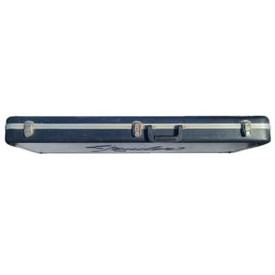 VINTAGE FENDER 80'S STRATOCASTER CASE image 3
