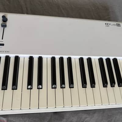 Arturia KeyLab 88 MkII MIDI Controller 2019 - Present - White image 5