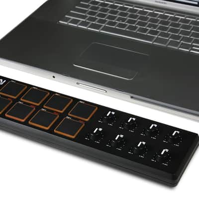AKAI LPD8 laptop pad controller image 2