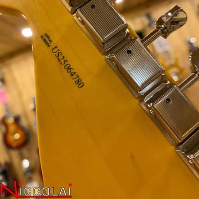 Fender American Professional Classic Stratocaster, Rosewood Fingerboard, Faded Sherwood Green Metallic image 13