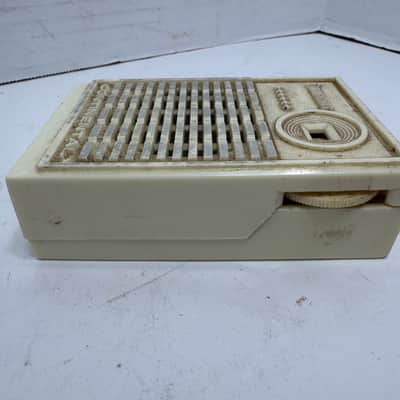Vintage Continental 6 Transistor Radio Crack Free (Works) image 5
