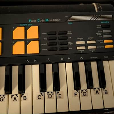 Immagine Casio SK-5 32-Key  Sampling Keyboard 1980s - 2
