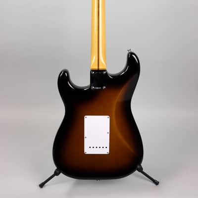 Fender 70th Anniversary American Vintage II '54 Stratocaster 2-Color Sunburst image 7