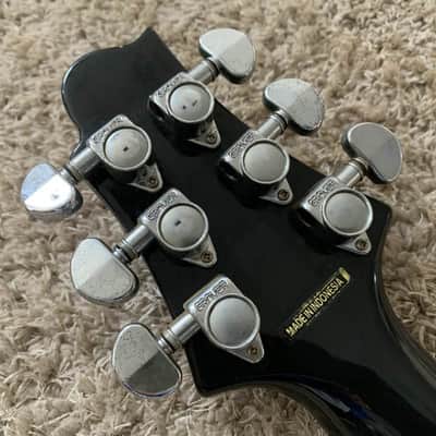 Samick Black Electric Guitar, Basswood Body, Maple Neck, 22 Frets Rosewood Fingerboard image 3