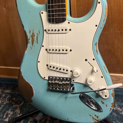 FENDER CUSTOM SHOP 1964 STRATOCASTER HEAVY RELIC – DAPHNE BLUE image 2