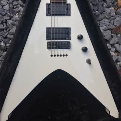 Ibanez VBT700 with case image 2