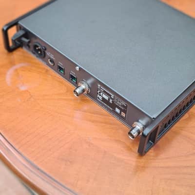 Sennheiser Sennheiser EM 100 G3 True Diversity Receiver – 516–558 MHz – Rack Mount Included imagen 3
