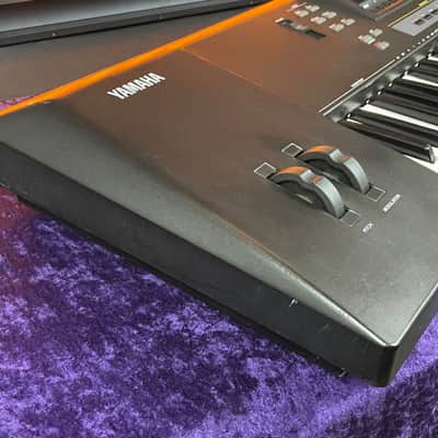 Yamaha QS300 Rare 1995 digital synth music production workstation image 5
