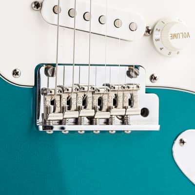 USED 1995 Fender American Standard Limited Edition Stratocaster Electric Guitar - Ocean Turquoise with Matching Headstock image 8