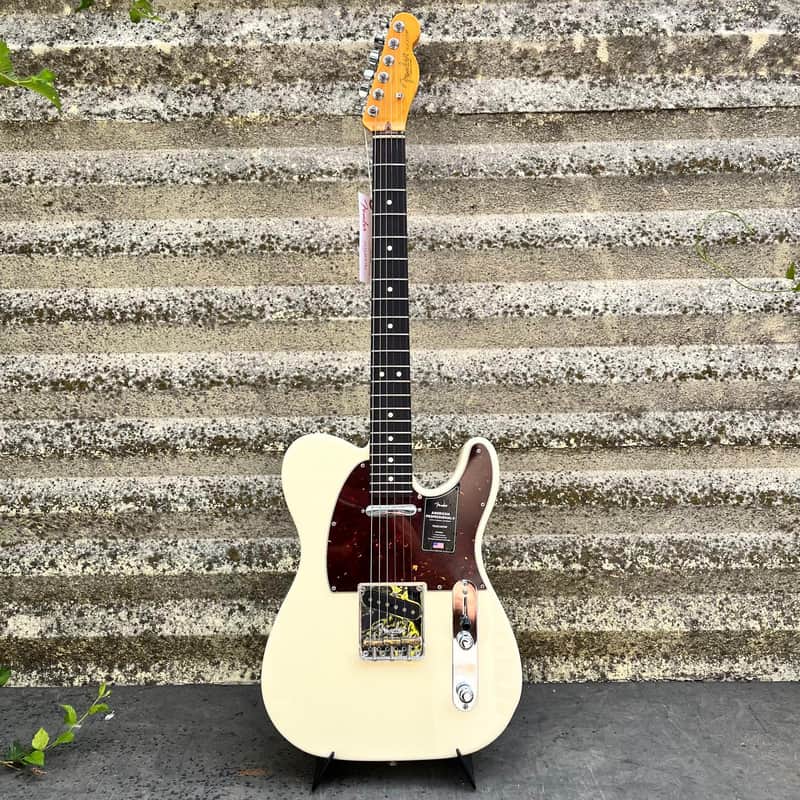 Fender American Professional II Telecaster® Rosewood Fingerboard, Olympic White 2022 image 1