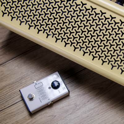 XSONIC ULooper Dedicated Looper for Guitar Amps & Modelers, Unaltered Loop Sound, 180 Min Recording Time, Line Out, Portable Power, Supports Spark, KATANA, THR, Nano Cortex & More image 2
