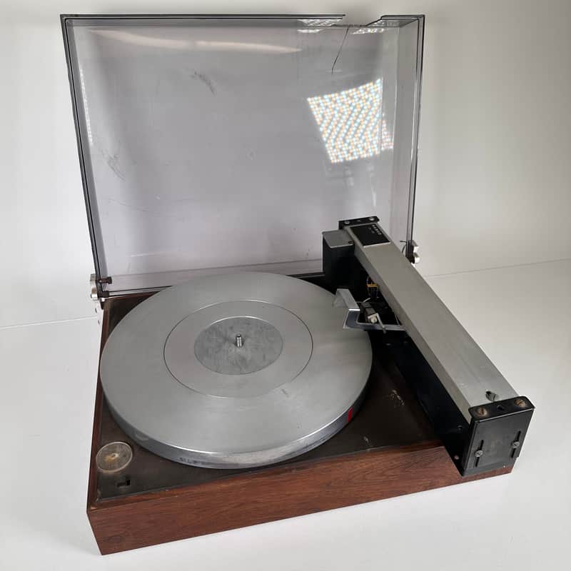Used Acoustic Research AR-4xa Bookshelf speakers for Sale