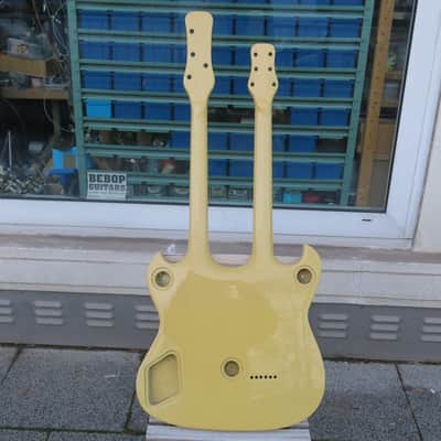 Hoyer Double Neck Blank 1980s - 'Vanillecreme' yellow image 4
