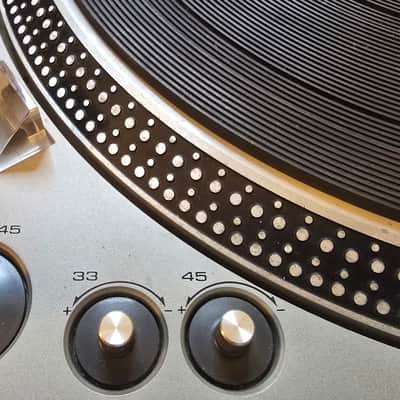 Technics SL-1300 Direct Drive Automatic Player System Turntable 1974 - 1978 - Silver image 8