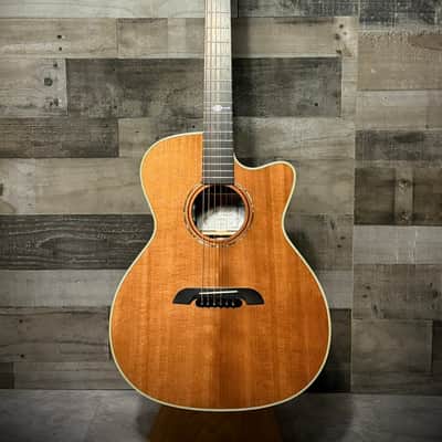Alvarez Yairi Masterworks GYM74CEX Grand Auditorium Acoustic-Electric - Second (GYM74CEX) image 2