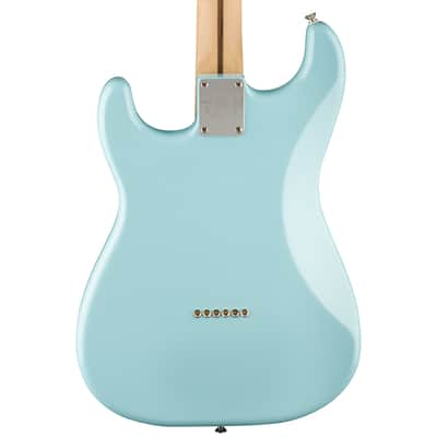 FENDER LIMITED EDITION TOM DELONGE SIGNATURE STRATOCASTER - DAPHNE BLUE image 3