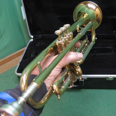 Blessing Scholastic B-125 Trumpet - Reconditioned - Case & Blessing 7C Mouthpiece image 16