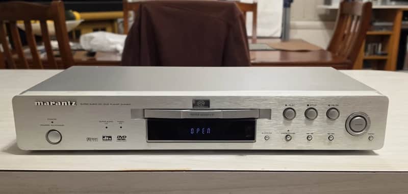 VINTAGE MARANTZ DVD/CD PLAYER