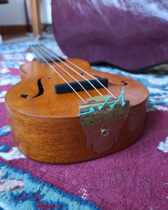 Ukulele soprano violin 2021 naranja image 1