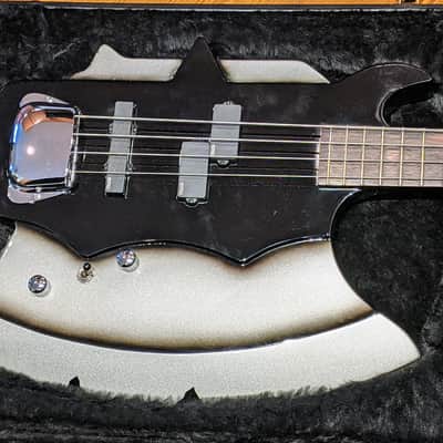 Cort 2010 Gene Simmons AXE Neckthrough, EMG Active Pickups KISS Bass Guitar w/OHSC, RARE! image 5