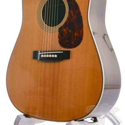 Martin HD28V 2004 image 6